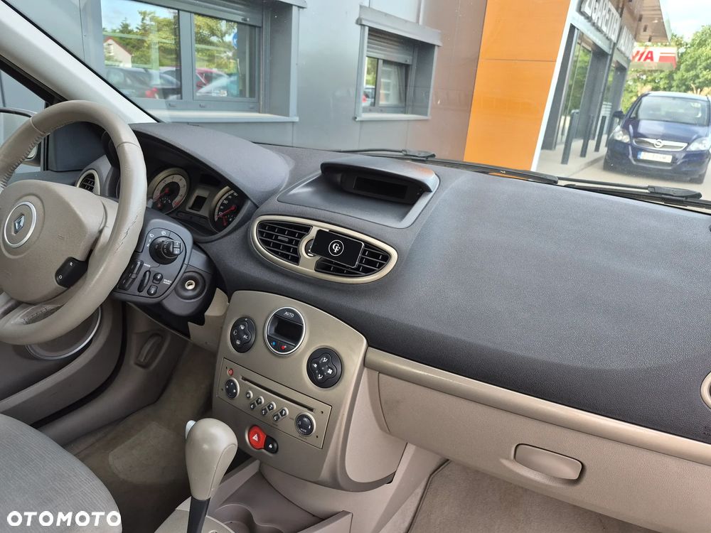 Renault Clio 1.6 16V Extreme - 6