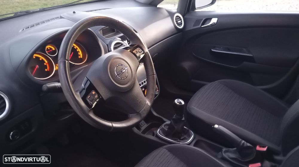 Opel Corsa 1.3 CDTI City 88g - 9