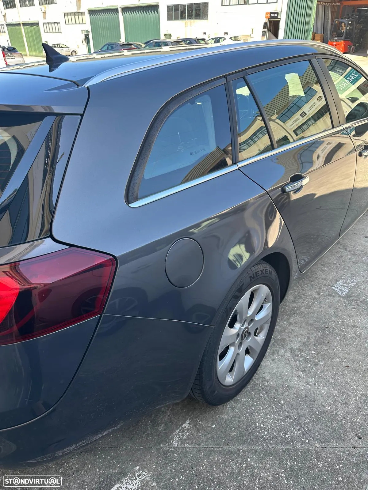 Opel Insignia Sports Tourer - 10