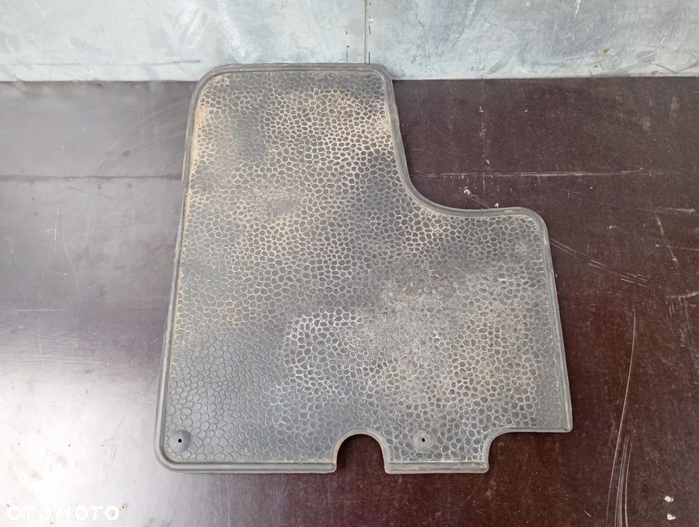 dywan gumowy wykładzina akumulatora osłona opel vivaro a renault trafic ii primastar 2001-2014 - 1