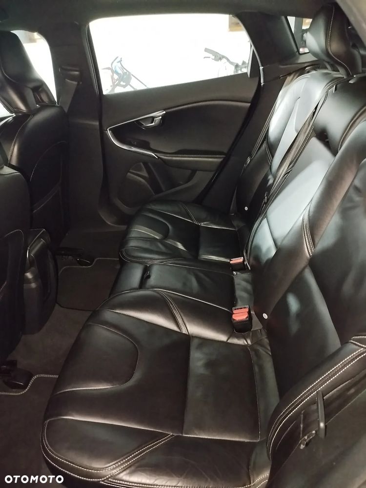 Volvo V40 T3 R-Design - 7