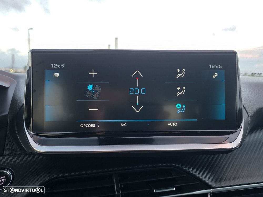 Peugeot 2008 1.2 PureTech Allure - 37