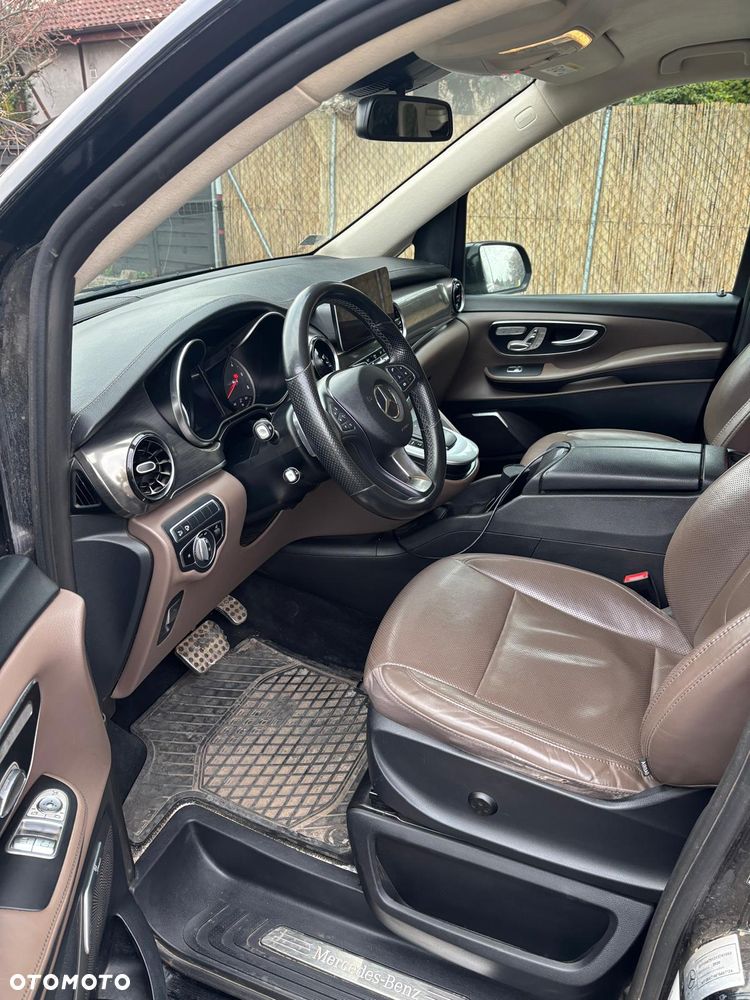 Mercedes-Benz Klasa V 300 d Exclusive 9G-Tronic (d³ugi) - 4