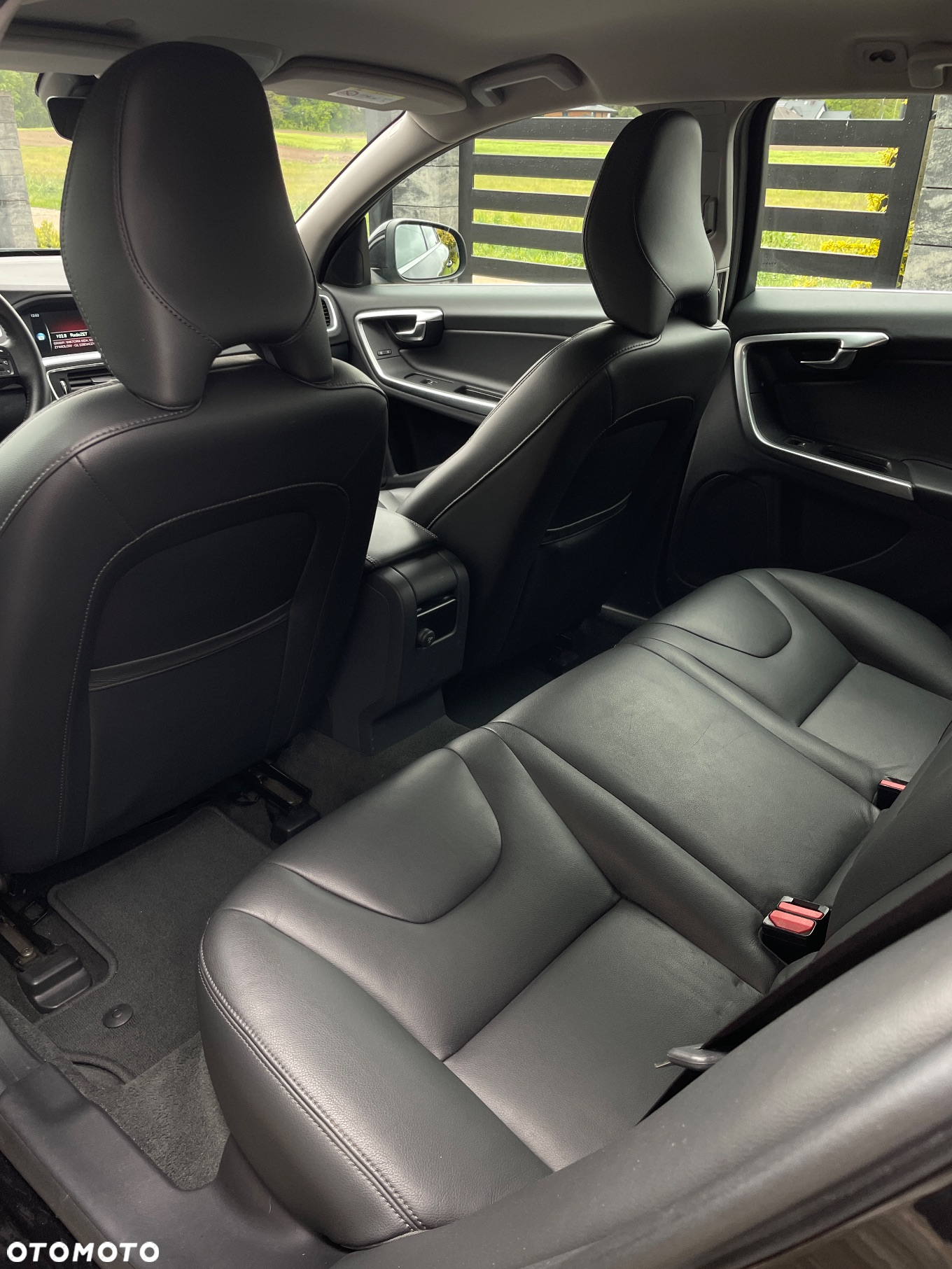 Volvo V60 D2 Summum - 13
