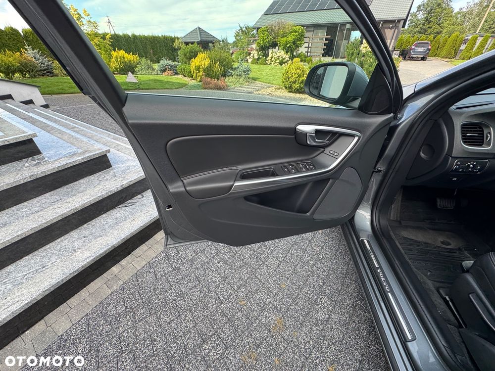 Volvo V60 D4 Drive-E Summum - 20