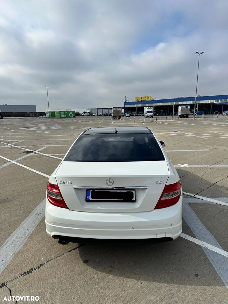 MERCEDES-BENZ C-Class 2010 — imagine 7