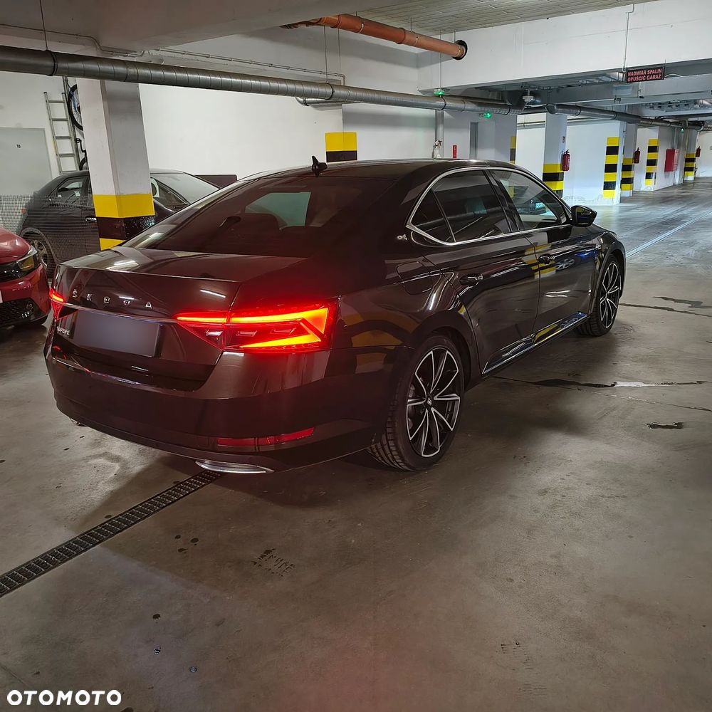 Skoda Superb 2.0 TDI L&K DSG - 4