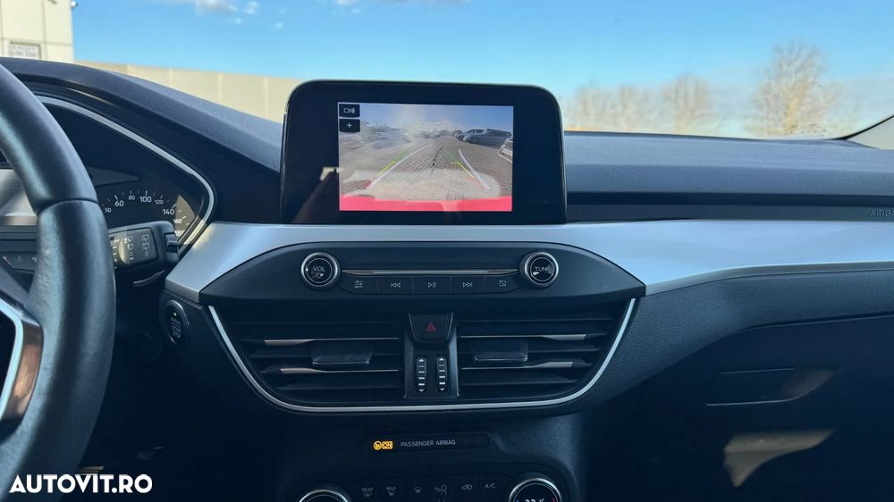 Ford Focus 1.0 EcoBoost Titanium - 13