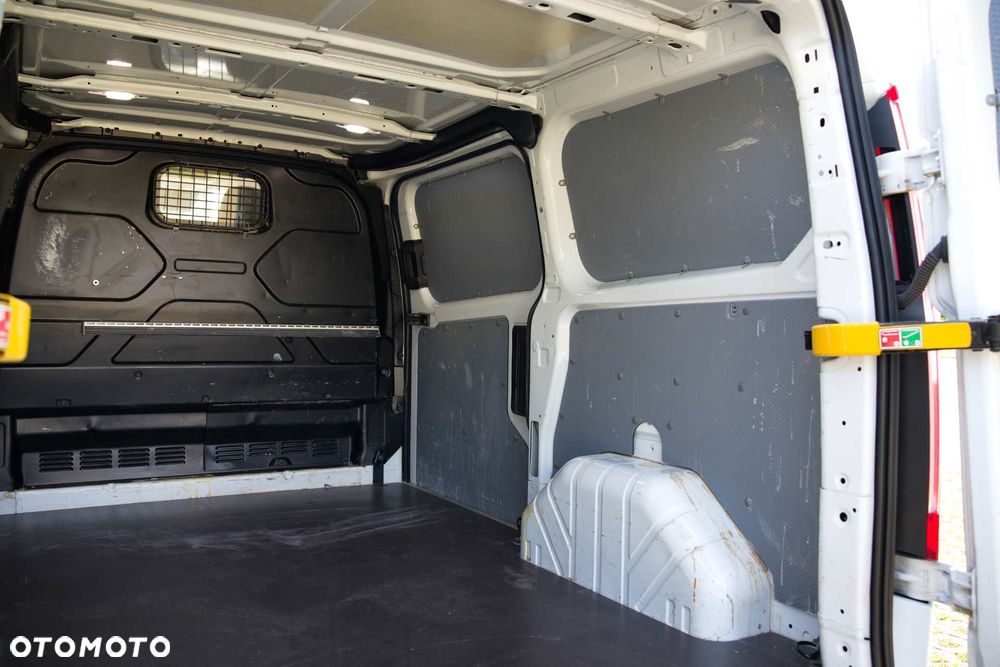 Ford Transit Custom L1H1 - 11