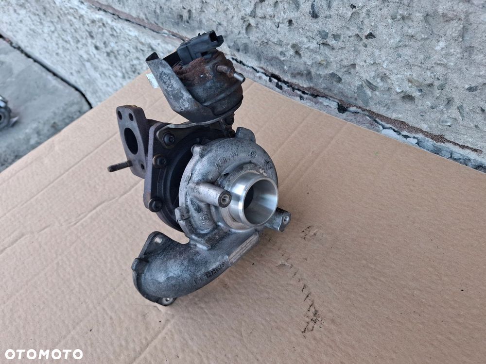 TURBINA 1.6 TDCI 9686120680-06 FORD FOCUS MK3 C-MAX S-MAX - 4