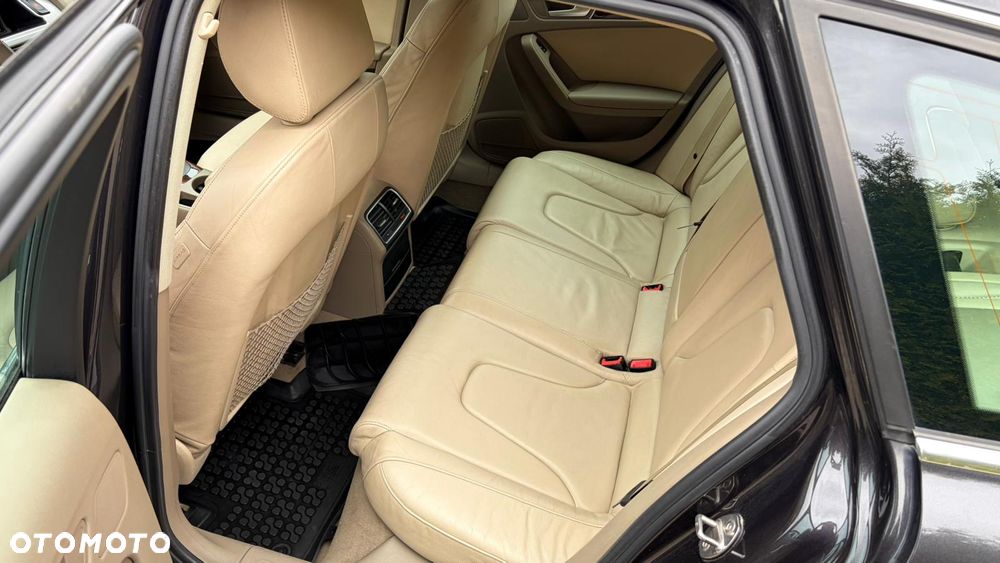 Audi A4 Avant 2.0 TDI Multitronic - 9