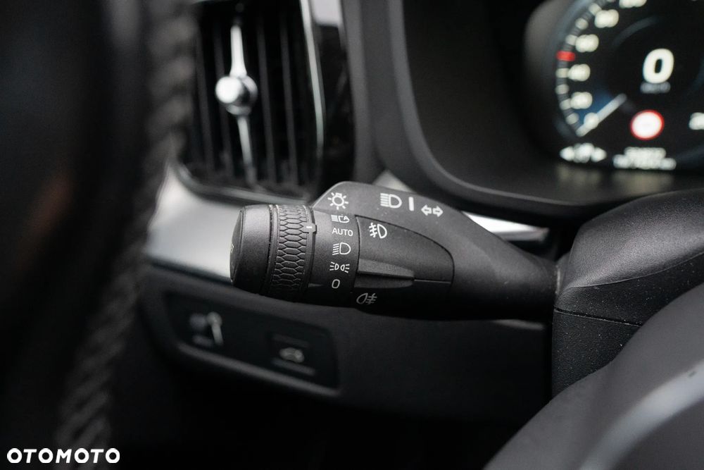 Volvo XC 60 D4 AWD Geartronic Inscription - 27