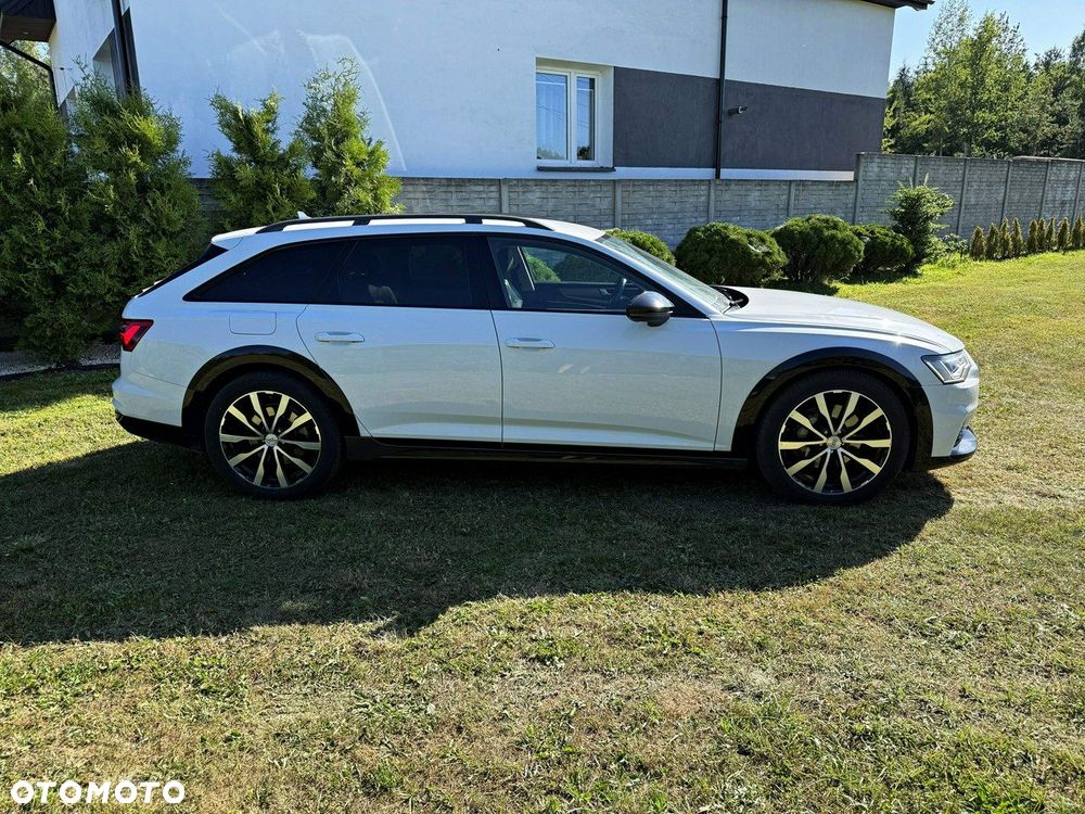 Audi A6 Allroad - 11