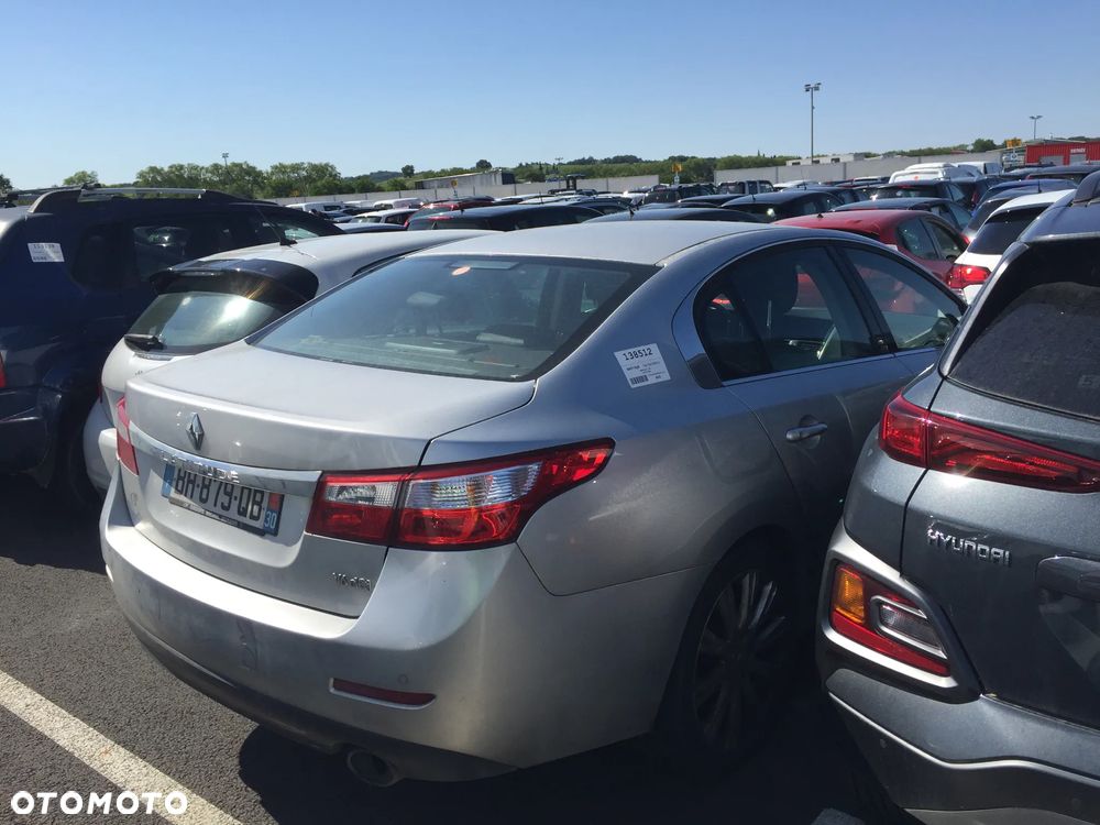 Renault Latitude 3,0 dci drzwi prawy tył