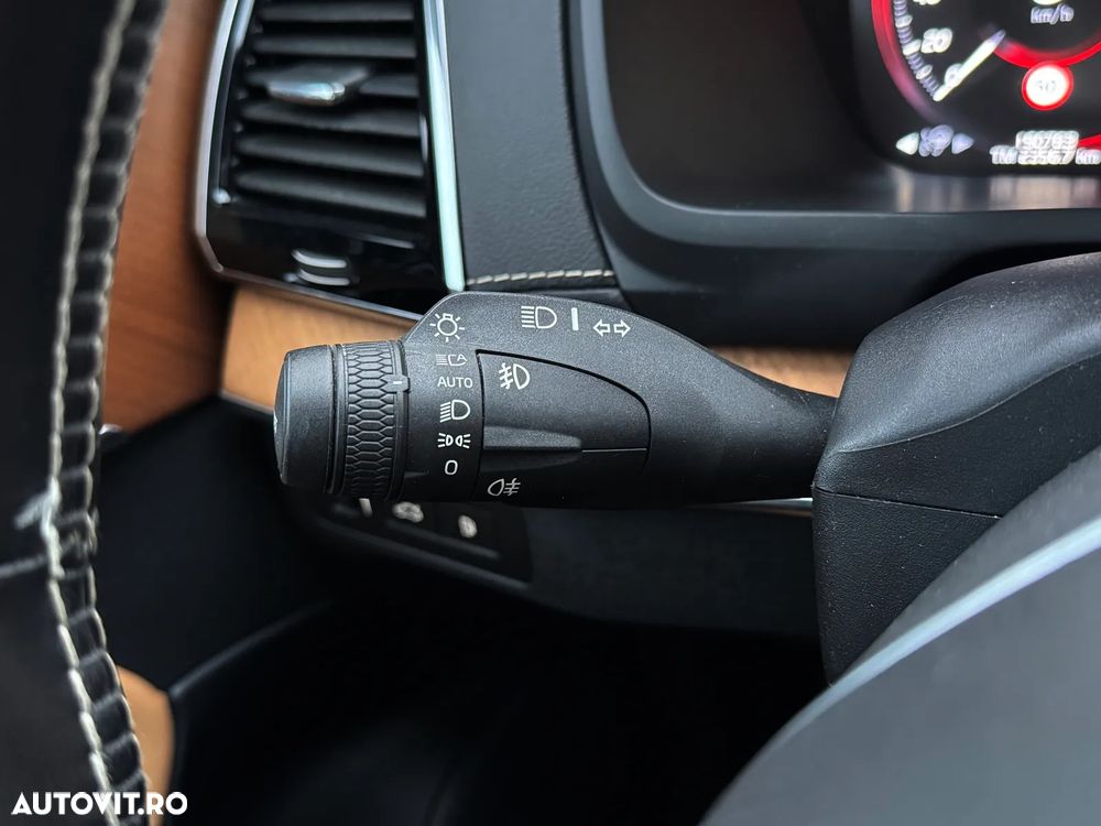 Volvo XC 90 T8 AWD Twin Engine Geartronic Inscription - 34