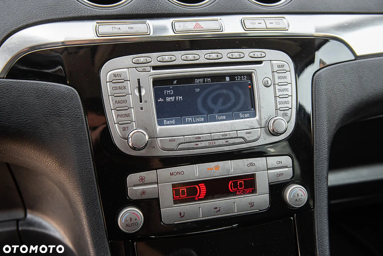 Ford S-Max 2.0 FF Titanium - 18