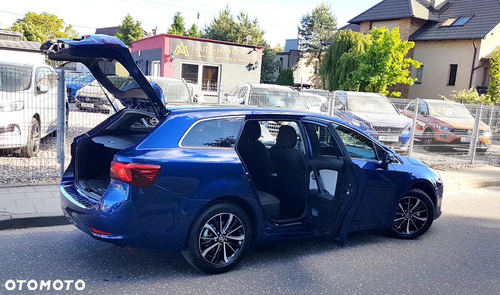 Toyota Avensis Touring Sports 1.8 Team Deutschland - 37