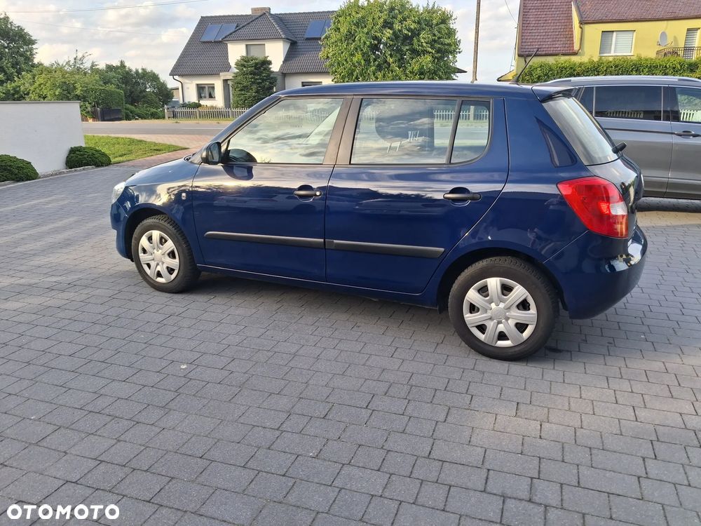 Skoda Fabia 1.2 HTP Active - 2
