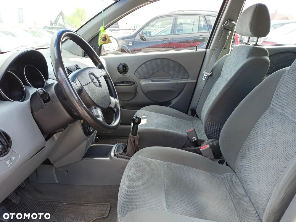 Chevrolet Aveo - 8