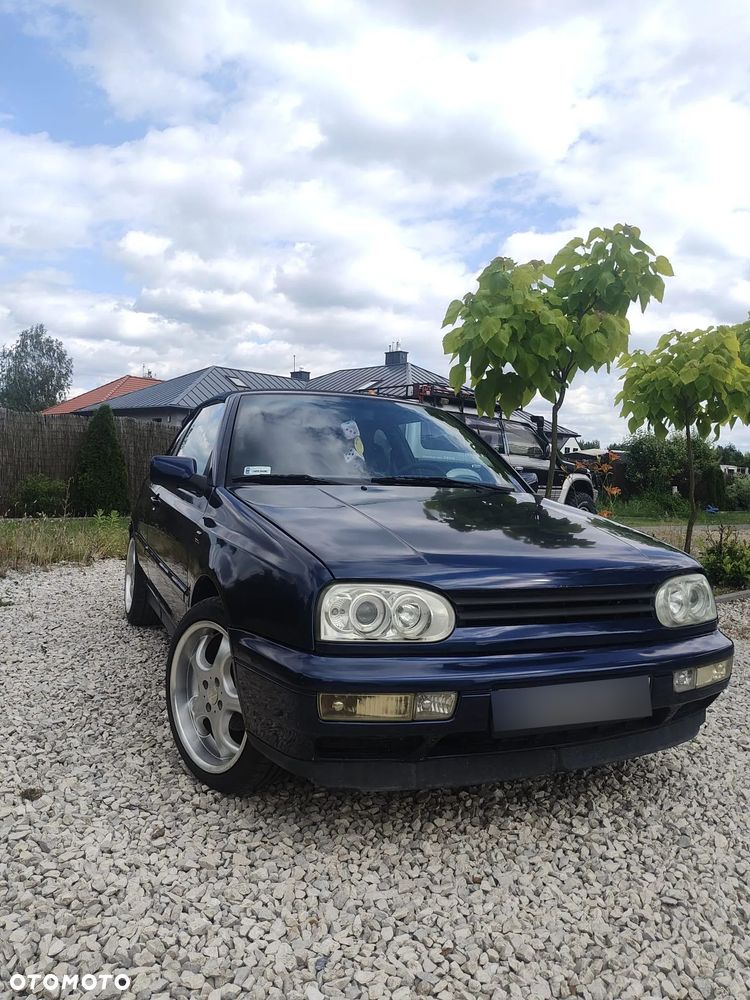 Volkswagen Golf - 16