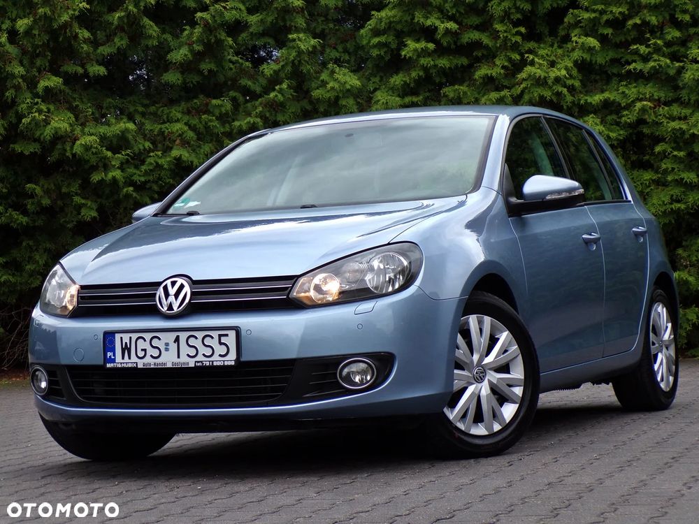 Volkswagen Golf - 1