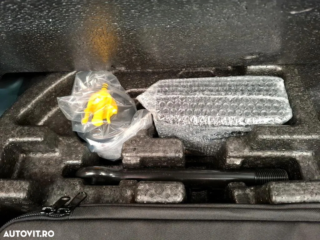 Hyundai KONA EV Style - 8