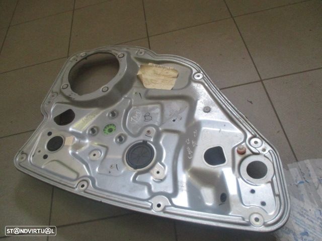 Elevador Sem Motor 00467813530 FIAT STILO 2002 5P TE FIAT STILO SW 2003 1.6 16V 105CV 5P PRETO TE - 1