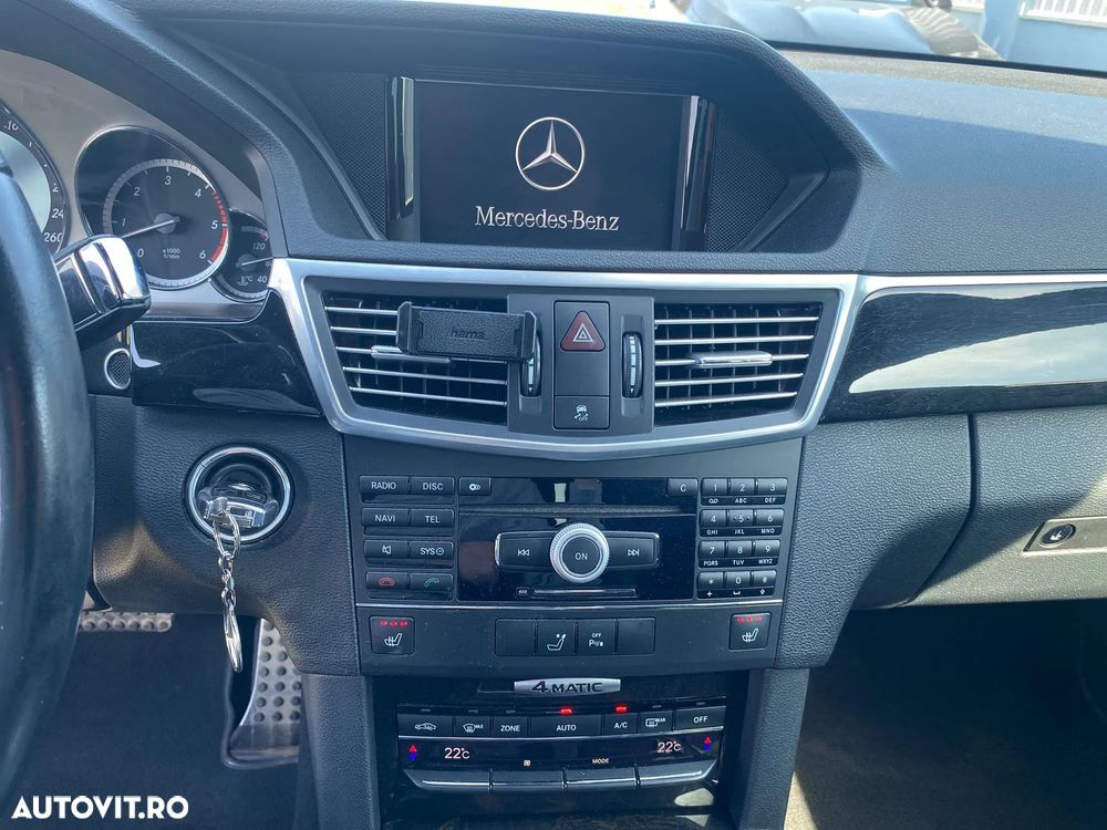 Mercedes-Benz E 350 CDI 4MATIC BlueEfficiency Aut. - 24