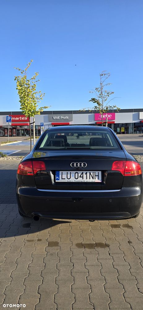 Audi A4 Limousine - 5
