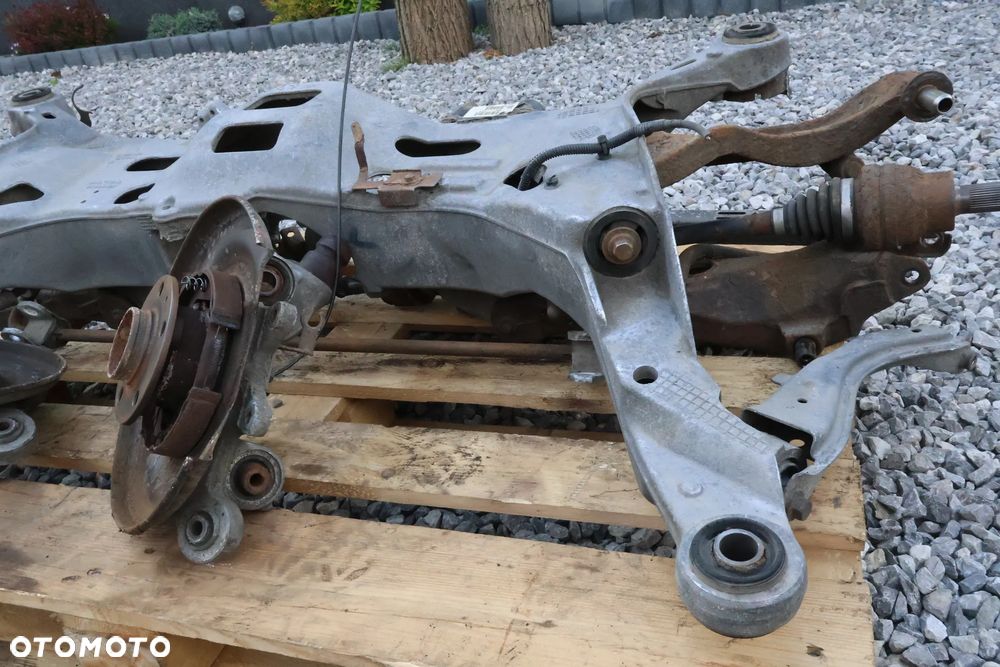 VOLVO XC70 V70 4X4 00-08 2.5 2.4 D5 SANKI BELKA KOŁYSKA ZAWIESZENIA TYŁ TYLNA WAHACZE TRAWERS WÓZEK KOMPLETNA - 4