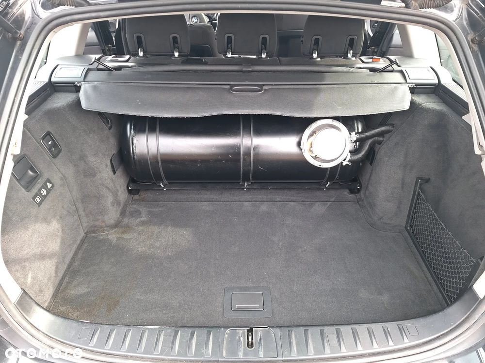 BMW Seria 3 318i - 12