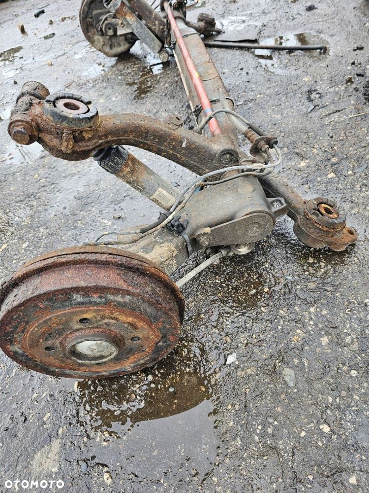 BELKA ZAWIESZENIA TYŁ PEUGEOT 206 1.4B - 5