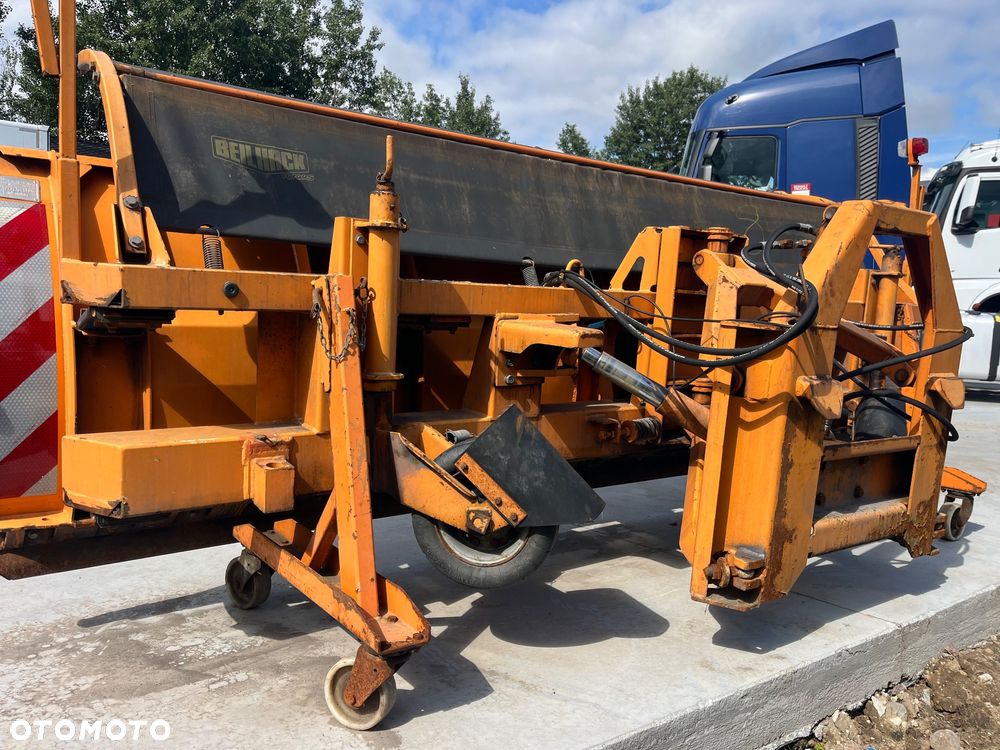 Mercedes-Benz Axor 1829 Wywrotka 4x4 Napęd na Mostach 4x4  Na Wał Reduktor Biegi Terenowe Czolownica Hydraulika Boczna Klimatyzacja Webasto Manual Grzana szyba Pług Piaskarka Solarka Schnitd Stratos B50-36 - 34