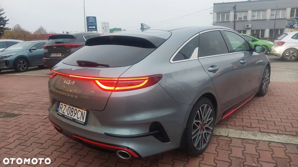 Kia ProCeed 1.6 T-GDI GT DCT - 4