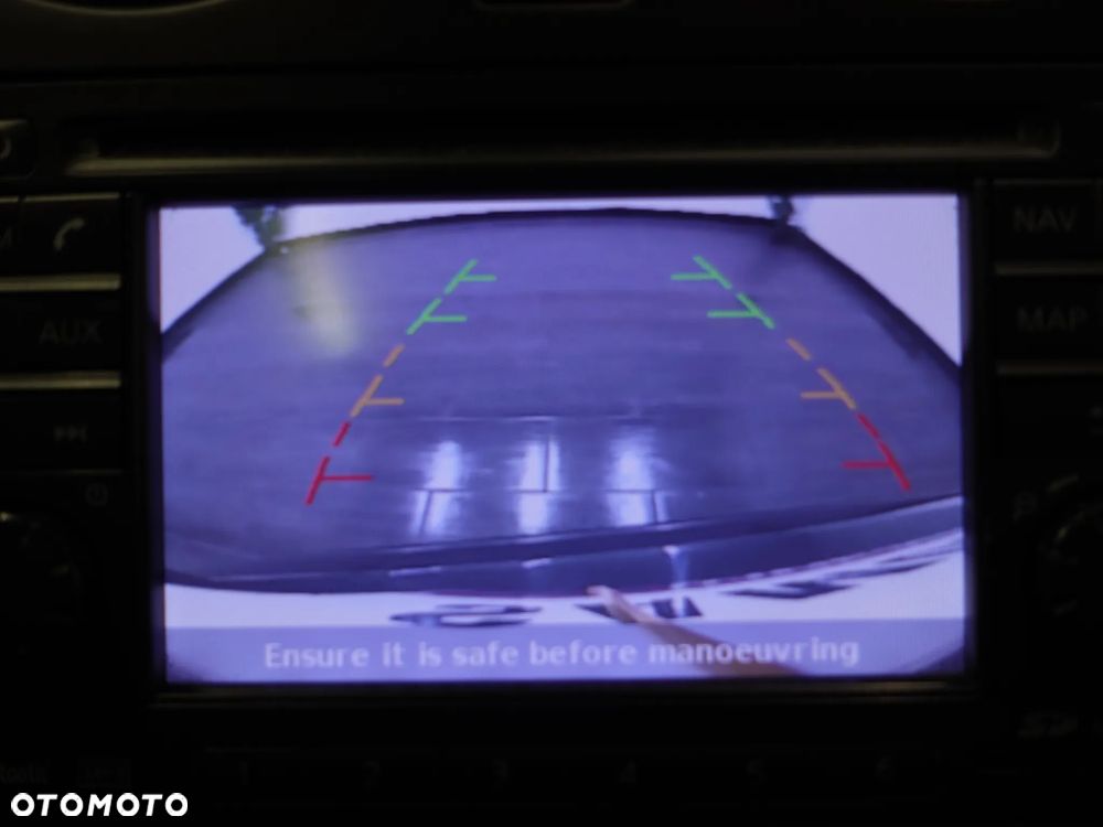 Nissan Qashqai 2.0 dCi DPF I-Way - 32