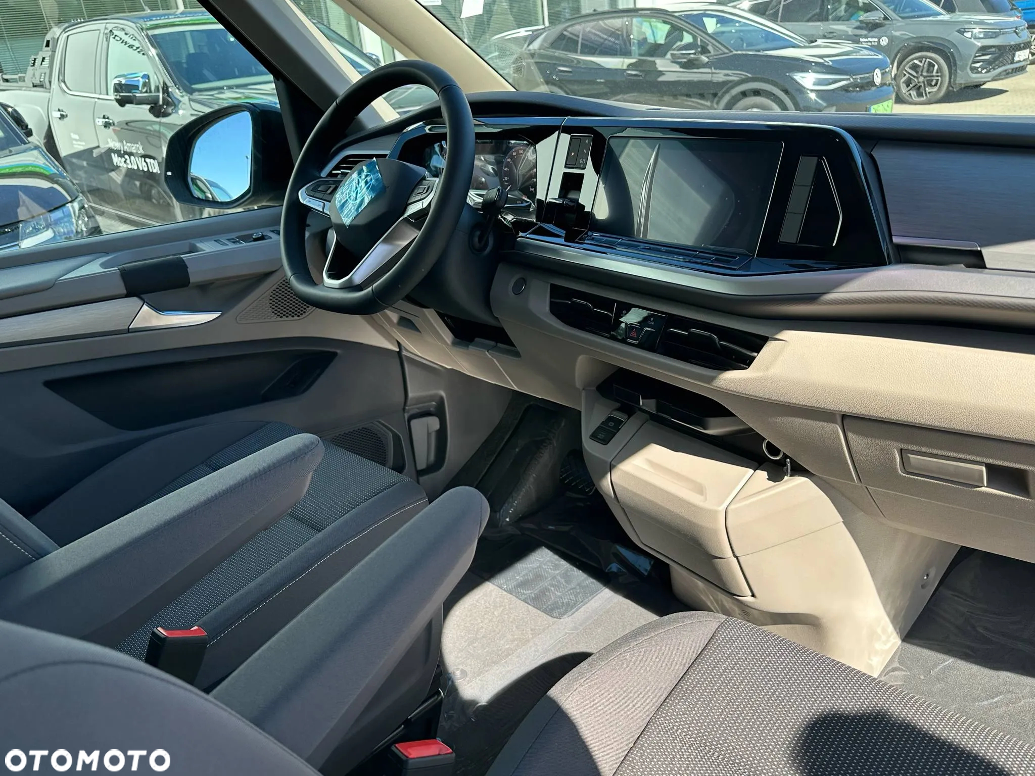 Volkswagen Multivan 2.0 TDI L2 Life DSG - 8