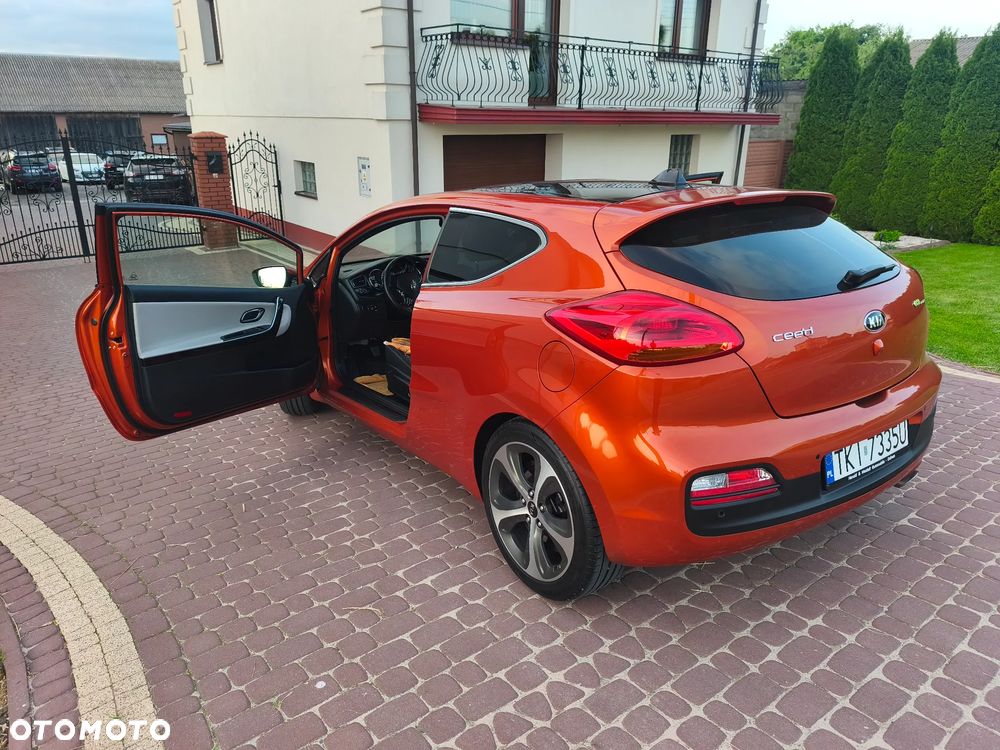 Kia ProCeed - 9