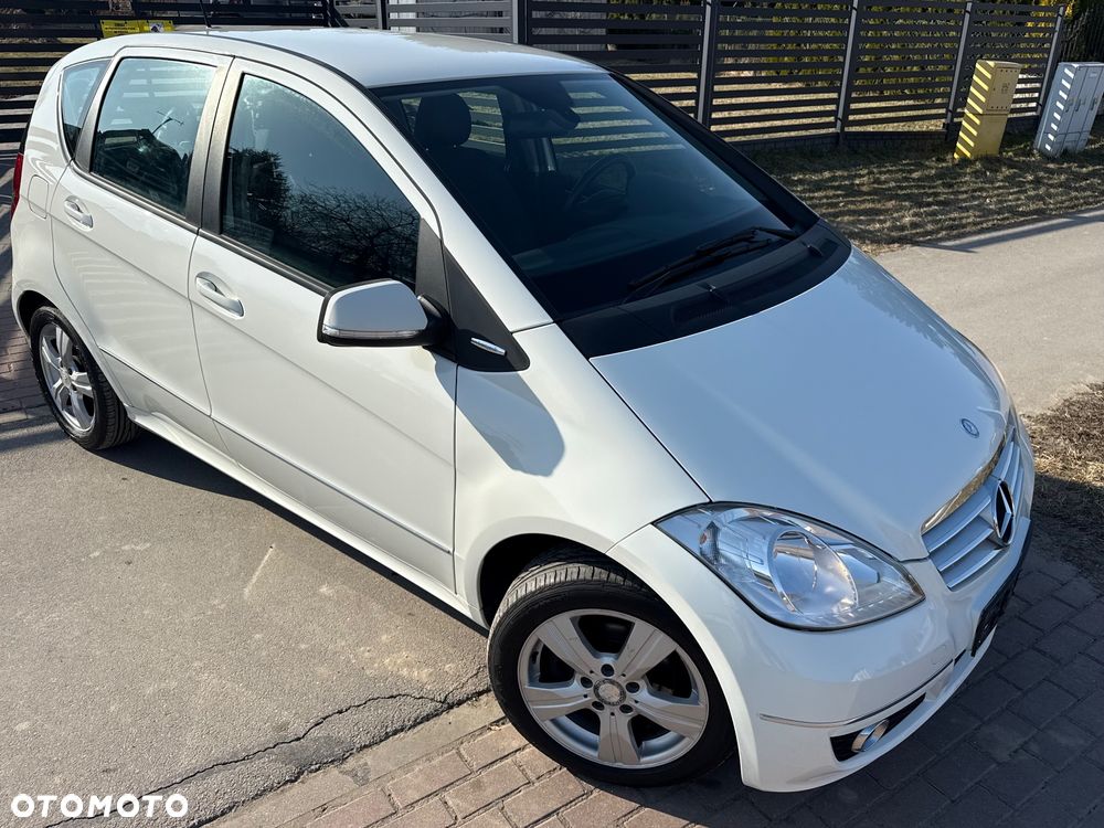 Mercedes-Benz Klasa A 180 Autotronic Avantgarde Special Edition - 19