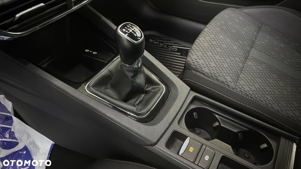 Skoda Octavia 1.5 TSI ACT Style - 16