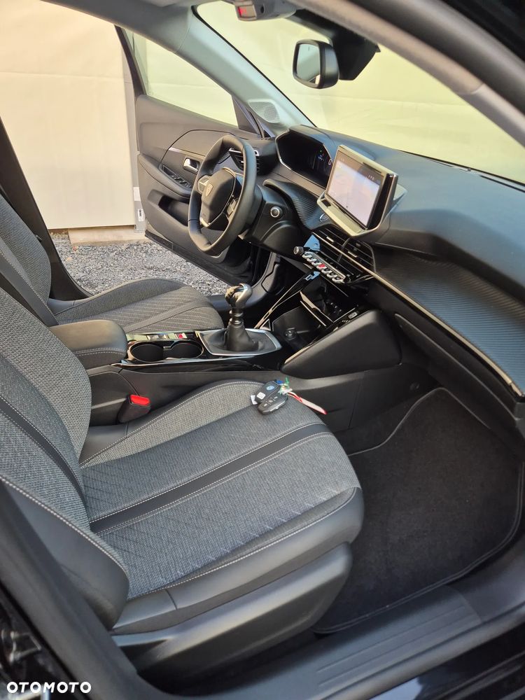 Peugeot 208 TURBO 100 Allure - 15