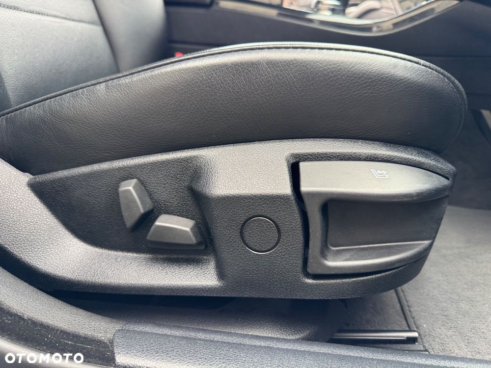 BMW Seria 5 535i - 36