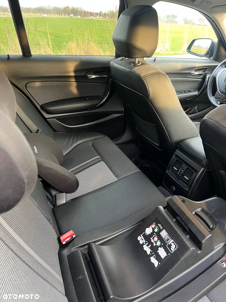 BMW Seria 1 120d xDrive - 25