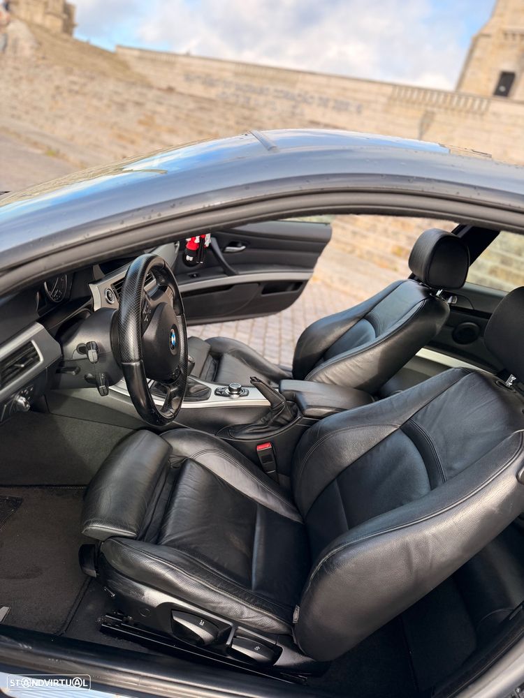 BMW 320 d Coupe - 16