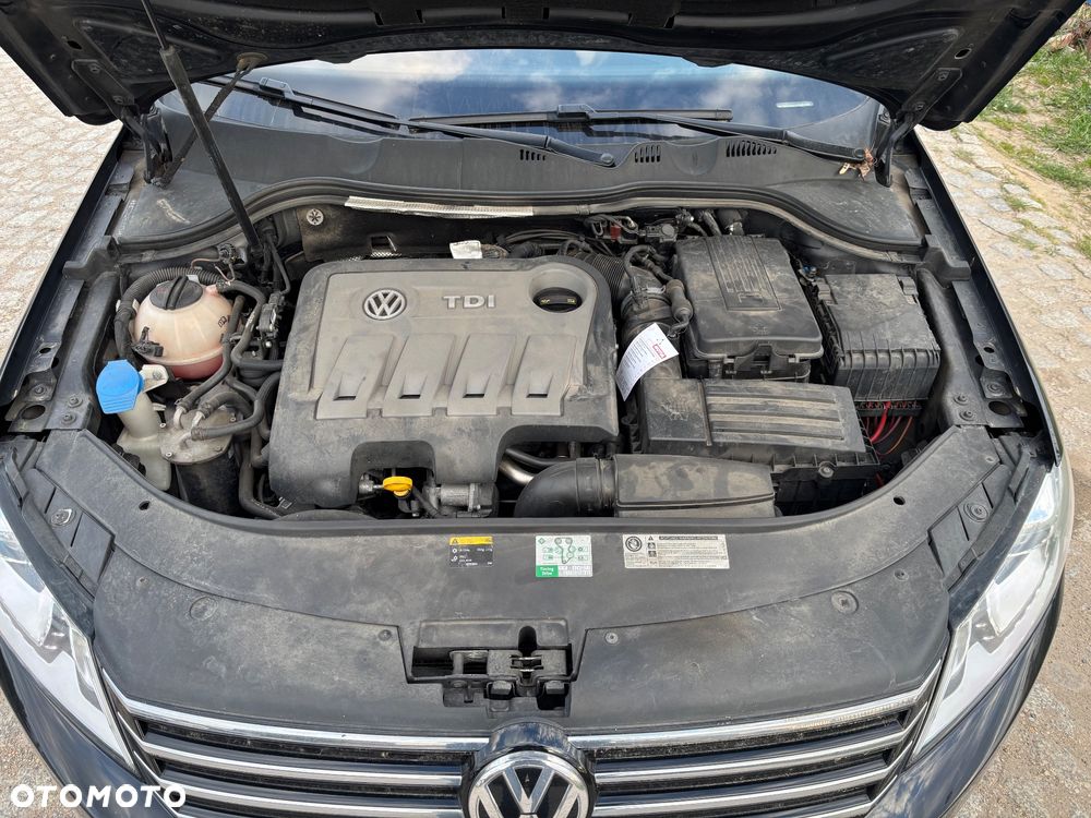 Volkswagen Passat 2.0 TDI DSG BlueMotion Technology Comfortline - 16