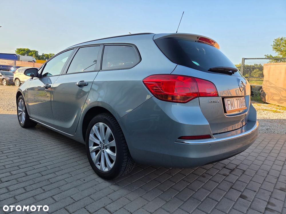 Opel Astra - 9