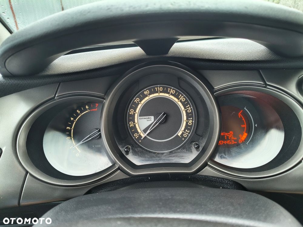 Citroën C3 Pure Tech (VTi) 82 Exclusive - 13