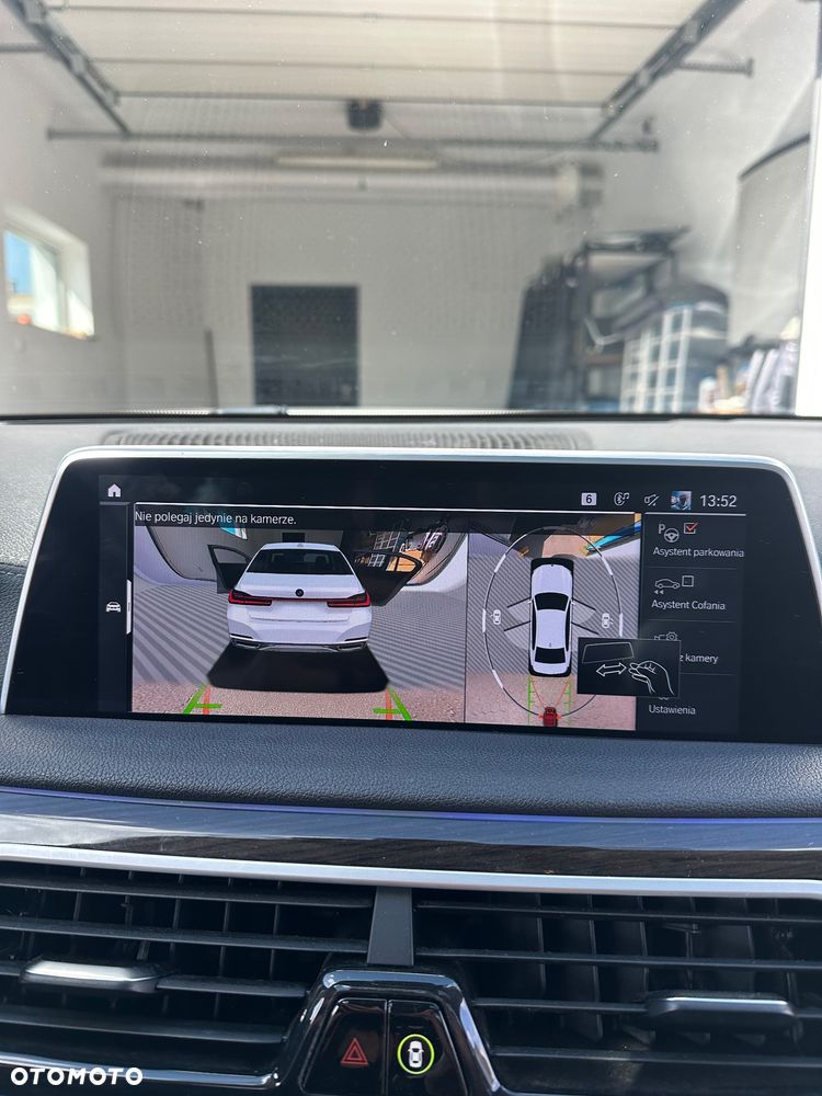 BMW Seria 7 740Li xDrive - 24