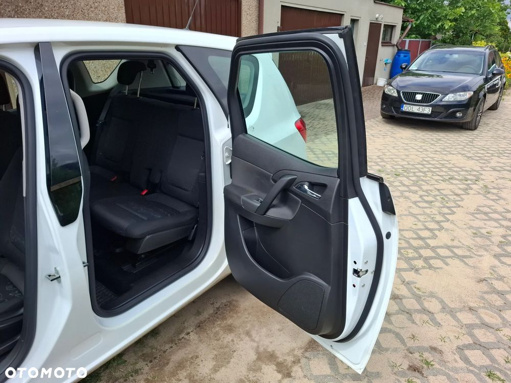 Opel Meriva - 9