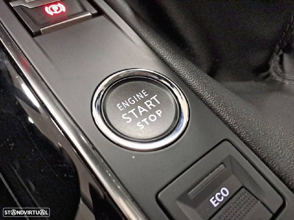 Peugeot 3008 1.5 BlueHDi Active Pack - 18