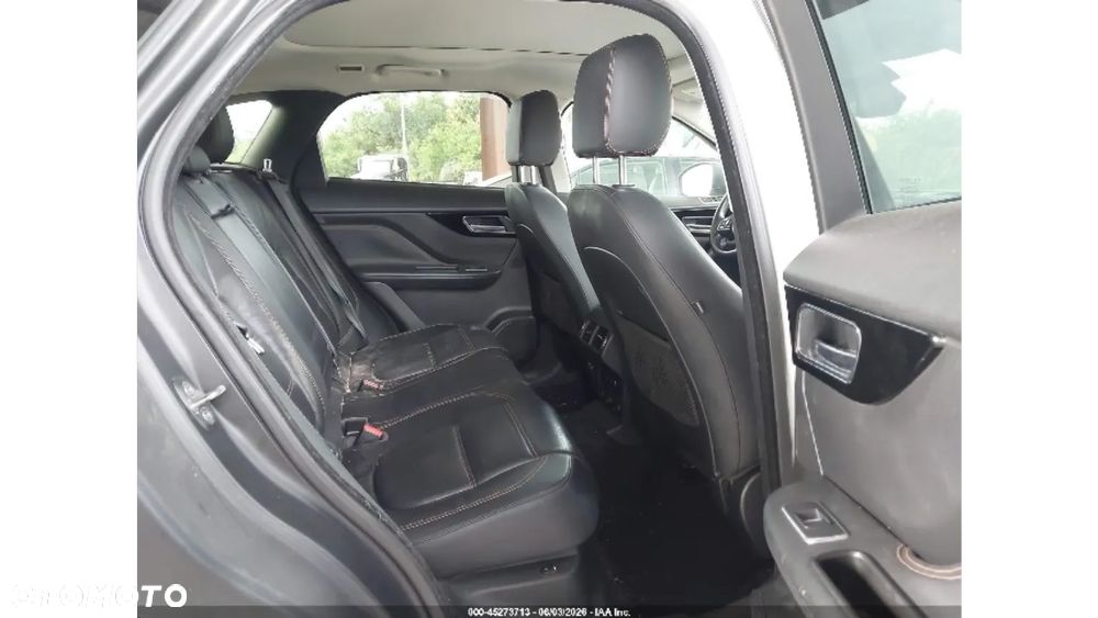 Jaguar F-Pace 20d AWD Prestige - 8